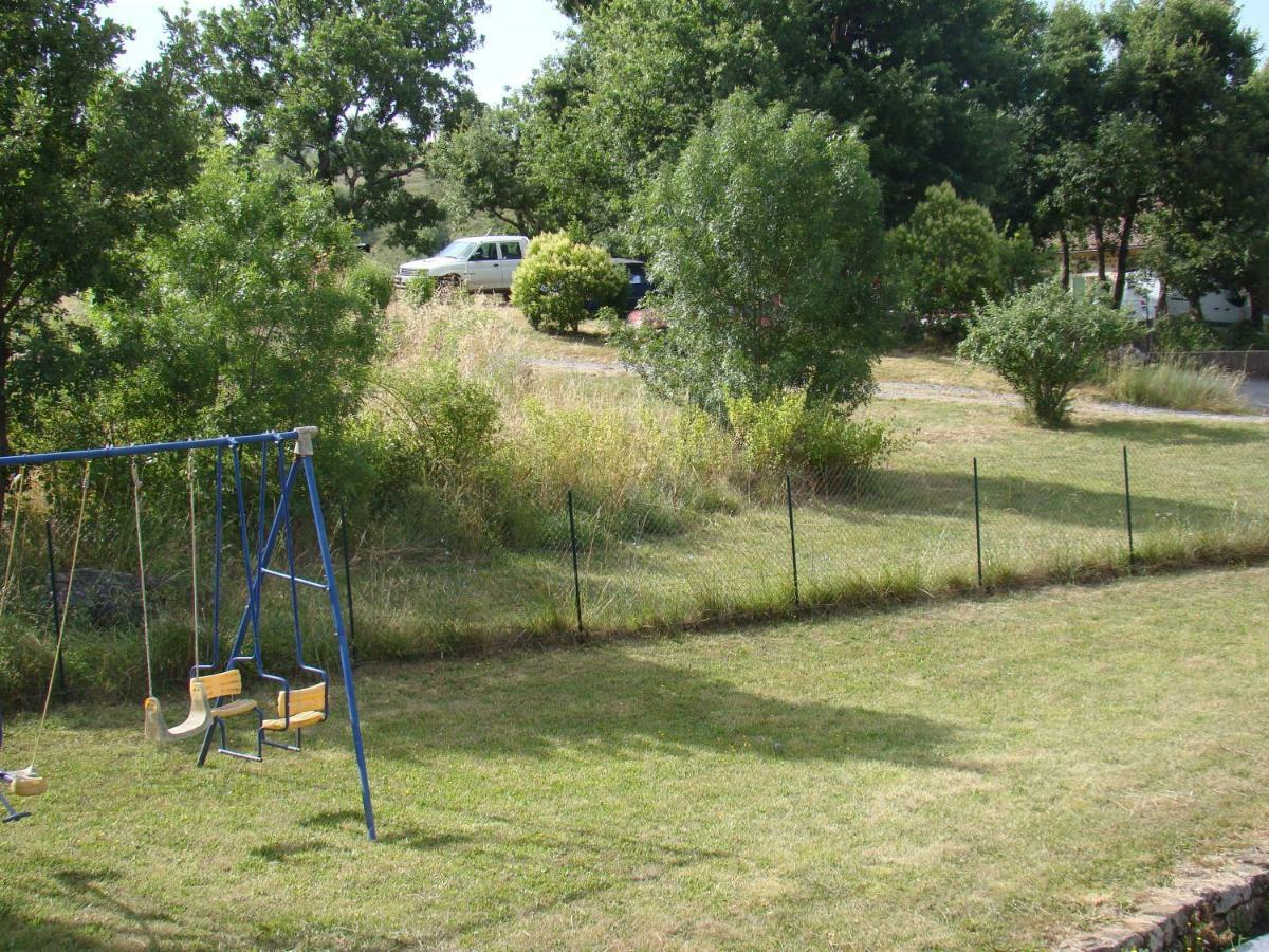 Appartement / Gite Les Papillons Lablachère Zewnętrze zdjęcie
